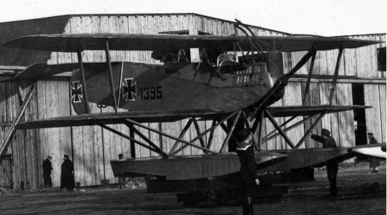 Hansa-Brandenburg W12
