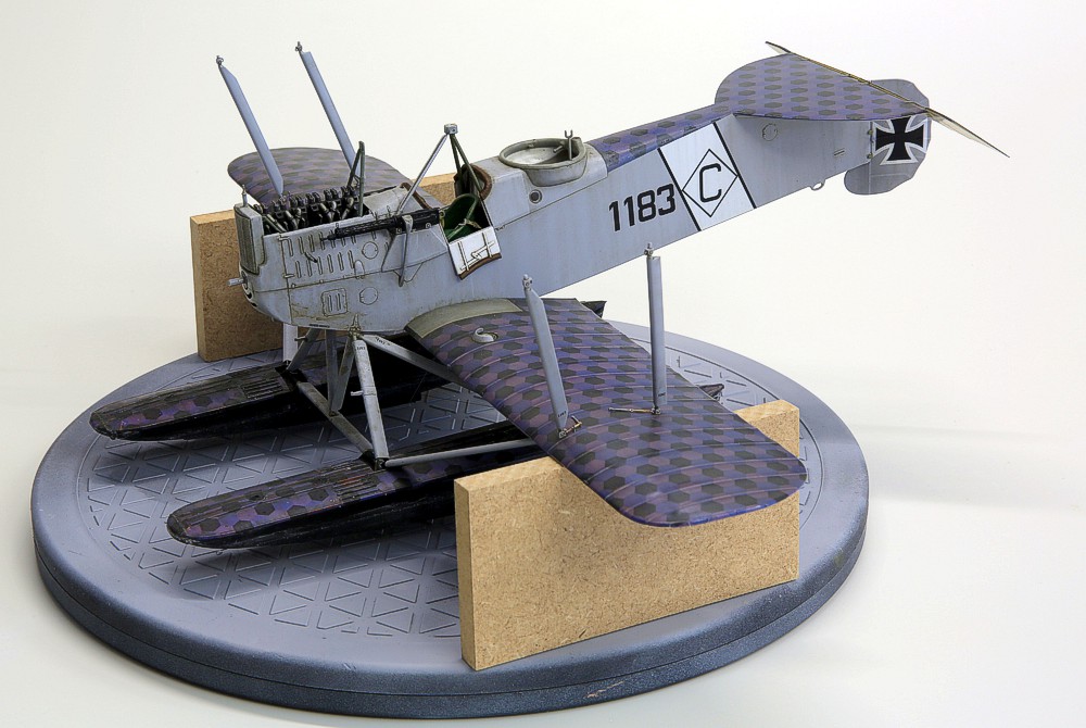 Hansa-Brandenburg W12
