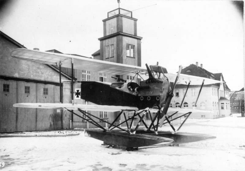 Hansa-Brandenburg W12