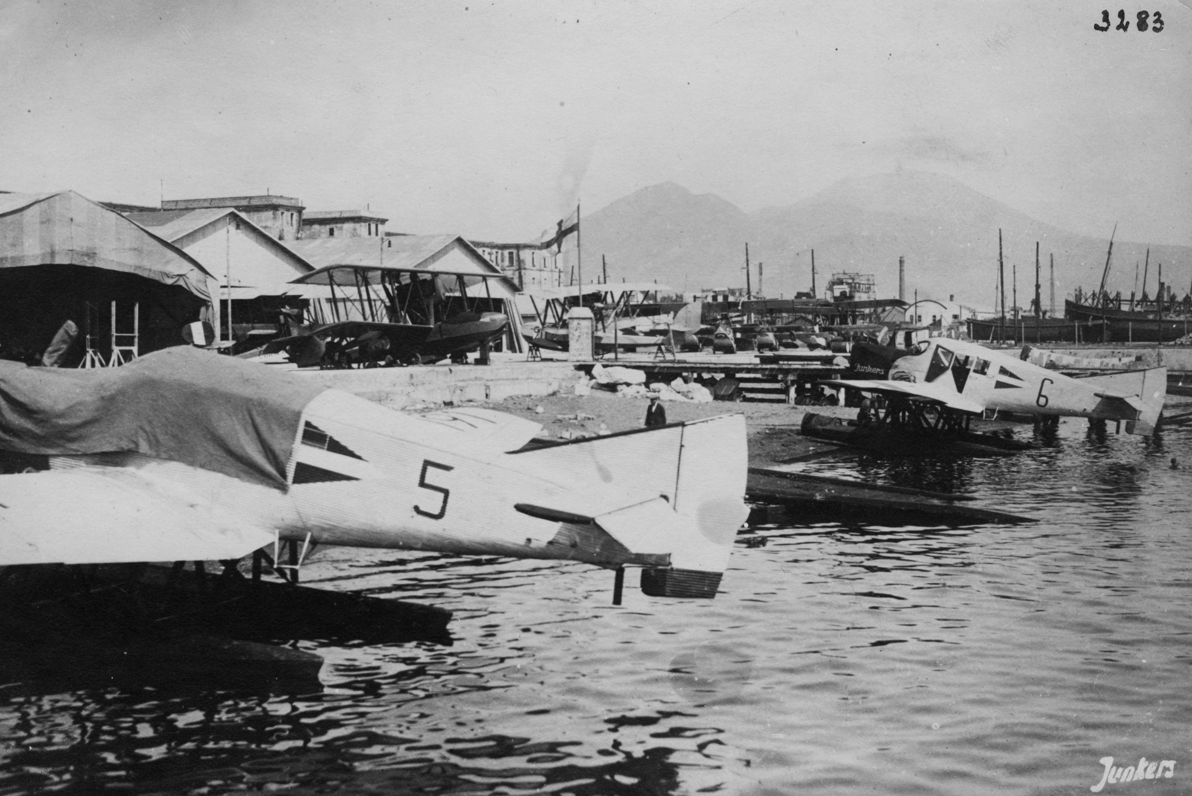 Junkers F-13