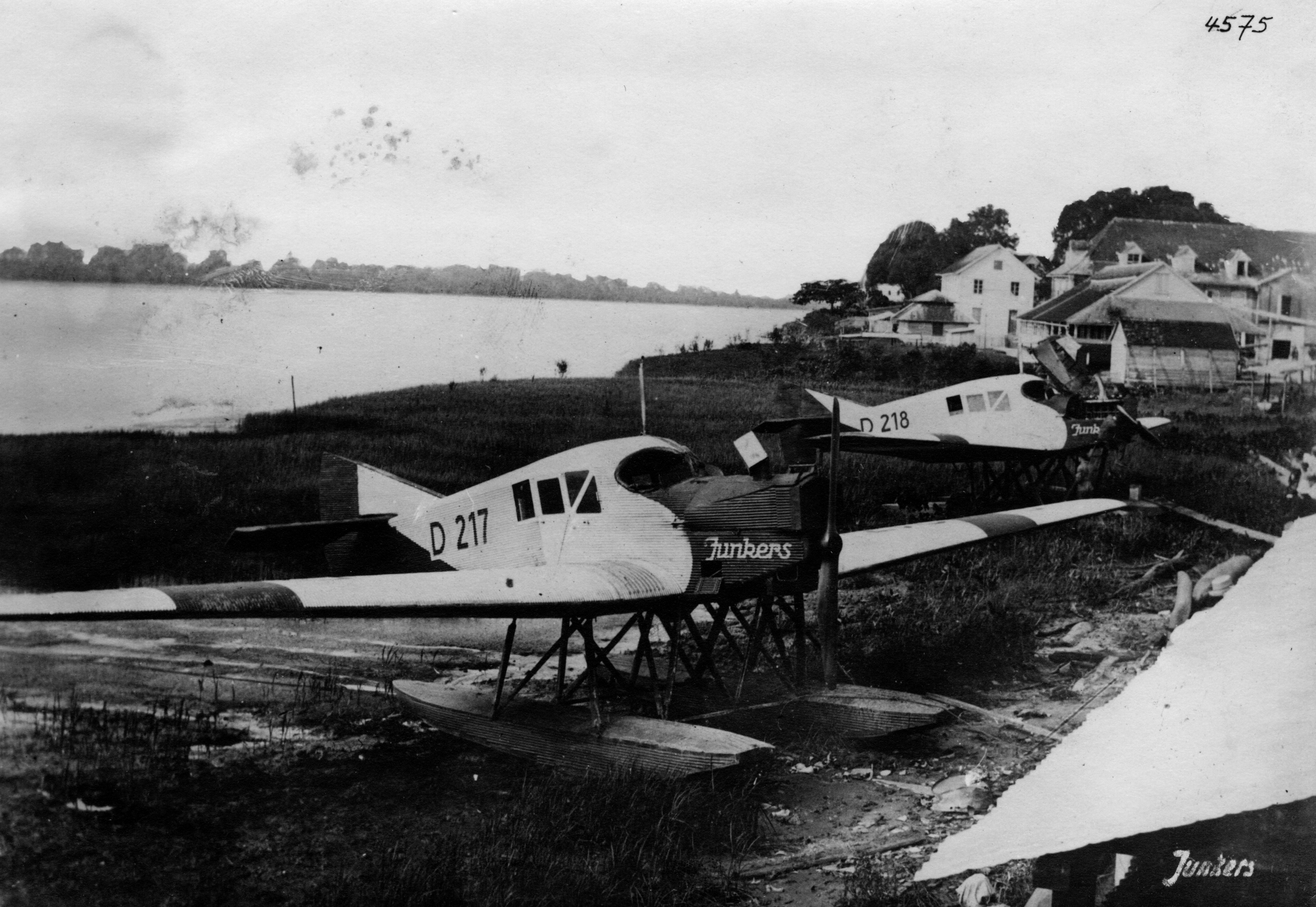 Junkers F-13