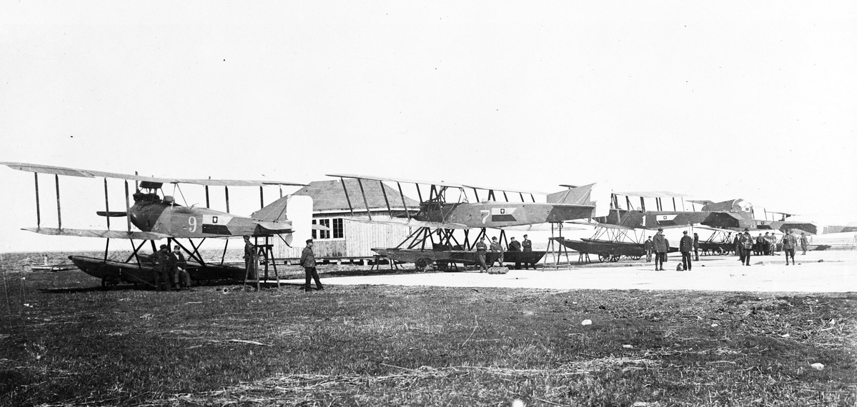 Lubeck-Travemunde F-4