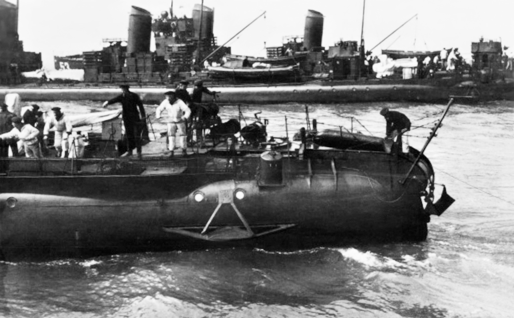 T153