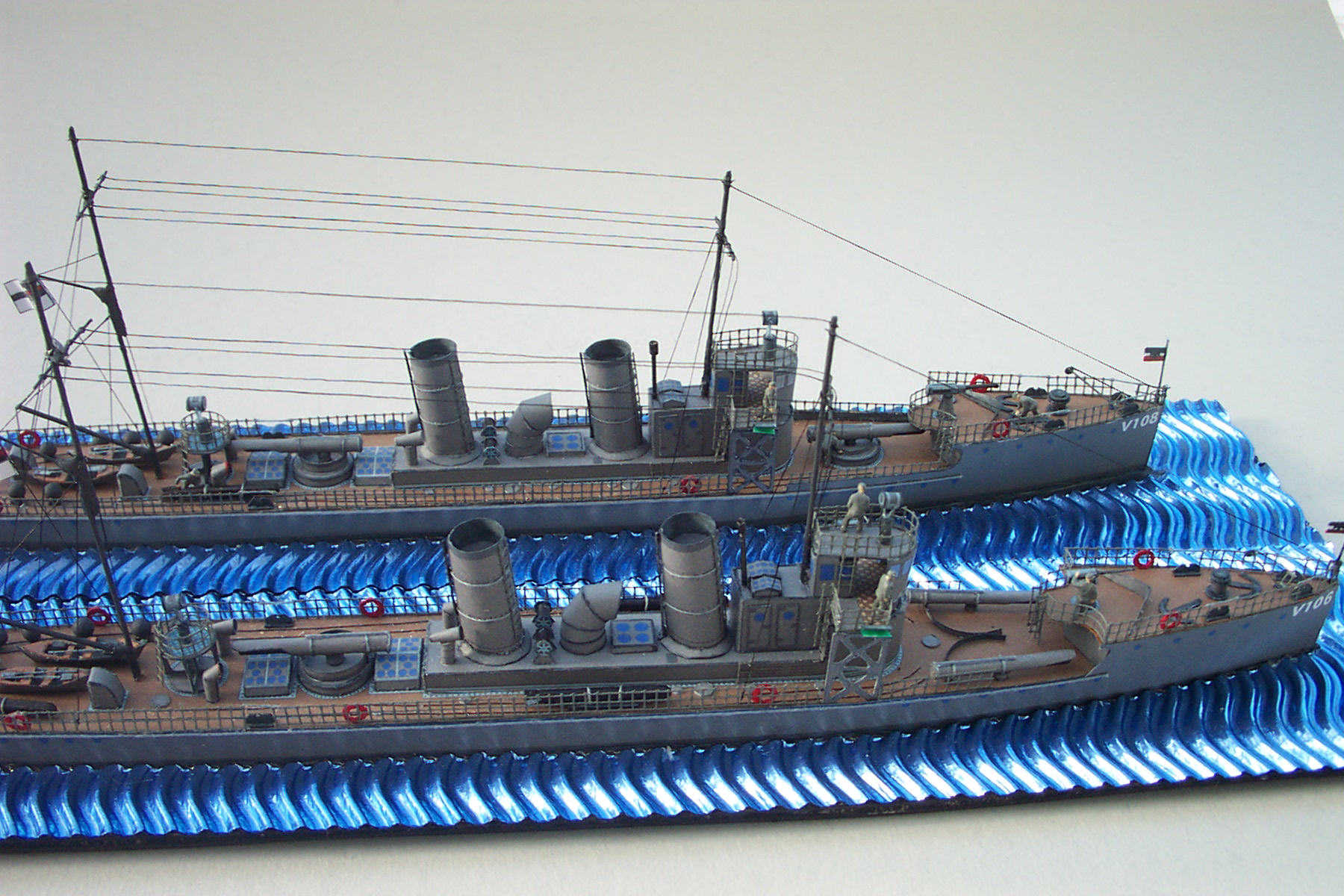 V106